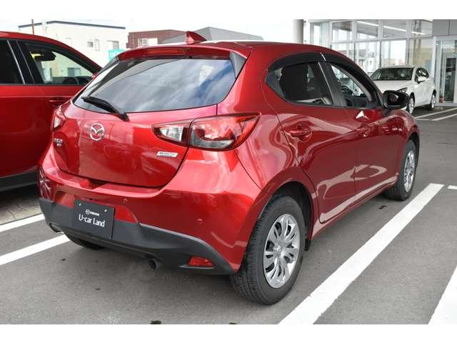 デミオ １．５　１５Ｓ　４ＷＤ　全周囲カメラ　アドバンストキー　衝突被害軽減ブレーキ　ＤＶＤ再生　コーナーソナー　キーレス　横滑り防止装置　オートエアコン　４ＷＤ　ＥＴＣ　バックカメラ　アイドリングストップ　パワステ　地デジＴＶ（2枚目）