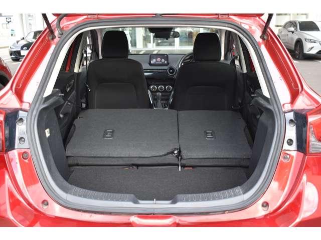 デミオ １．５　１５Ｓ　４ＷＤ　全周囲カメラ　アドバンストキー　衝突被害軽減ブレーキ　ＤＶＤ再生　コーナーソナー　キーレス　横滑り防止装置　オートエアコン　４ＷＤ　ＥＴＣ　バックカメラ　アイドリングストップ　パワステ　地デジＴＶ（15枚目）