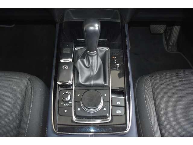 ＣＸ－３０ １．８　ＸＤ　プロアクティブ　ツーリングセレクション　ディー　ターボ車　全カメラ　ＡＷＤ　ＡＵＸ　パワステ　オートハイビーム　スマートキー＆プッシュスタート　地デジＴＶ　メンテナンスノート　ＥＴＣ車載器　ＤＶＤ　パワーシート　バックカメラ　ＴＶ　シートヒーター（8枚目）