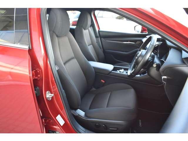 ＭＡＺＤＡ３ファストバック ＦＡＳＴＢＡＣＫ　２０Ｓ　ＰＲＯＡＣＴＩＶＥ　Ｔｏｕｒｉｎｇ　３６０°セーフティパッケージ　全周囲モニタ　レーダークルコン　ＬＥＤライト　メモリーナビ　オートハイビーム　エアバッグ　ミュージックプレイヤー接続可　ＡＢＳ　キーフリー　ナビＴＶ　バックカメラ　記録簿（12枚目）