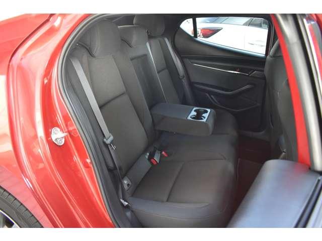 ＭＡＺＤＡ３ファストバック ＦＡＳＴＢＡＣＫ　２０Ｓ　ＰＲＯＡＣＴＩＶＥ　Ｔｏｕｒｉｎｇ　３６０°セーフティパッケージ　全周囲モニタ　レーダークルコン　ＬＥＤライト　メモリーナビ　オートハイビーム　エアバッグ　ミュージックプレイヤー接続可　ＡＢＳ　キーフリー　ナビＴＶ　バックカメラ　記録簿（13枚目）