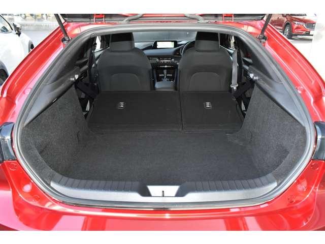 ＭＡＺＤＡ３ファストバック ＦＡＳＴＢＡＣＫ　２０Ｓ　ＰＲＯＡＣＴＩＶＥ　Ｔｏｕｒｉｎｇ　３６０°セーフティパッケージ　全周囲モニタ　レーダークルコン　ＬＥＤライト　メモリーナビ　オートハイビーム　エアバッグ　ミュージックプレイヤー接続可　ＡＢＳ　キーフリー　ナビＴＶ　バックカメラ　記録簿（15枚目）