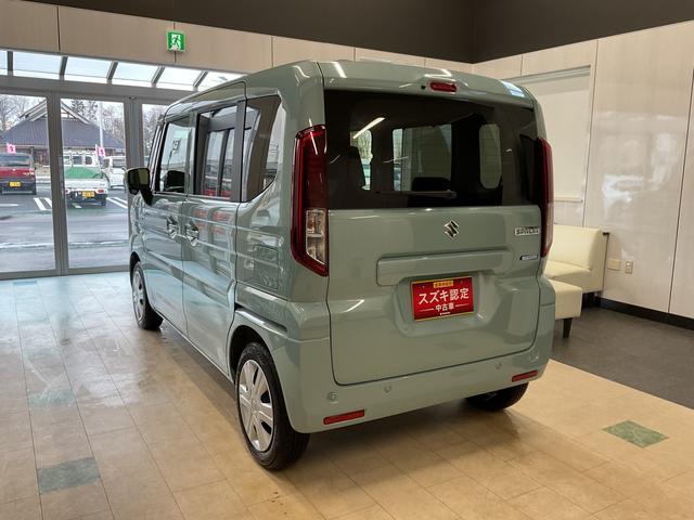 スペーシア ＨＹＢＲＩＤ　Ｘ　４ＷＤ　ナビ・オーディオレス　両側リア電動スライドドア　衝突被害軽減システム　横滑り防止機能　アイドリングストップ　プッシュスタート　オートエアコン　シートヒーター（9枚目）