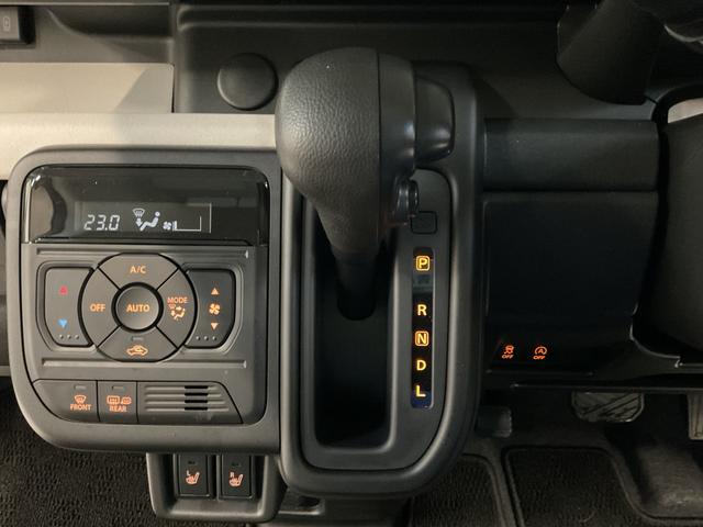 スペーシア ＨＹＢＲＩＤ　Ｘ　４ＷＤ　ナビ・オーディオレス　両側リア電動スライドドア　衝突被害軽減システム　横滑り防止機能　アイドリングストップ　プッシュスタート　オートエアコン　シートヒーター（13枚目）