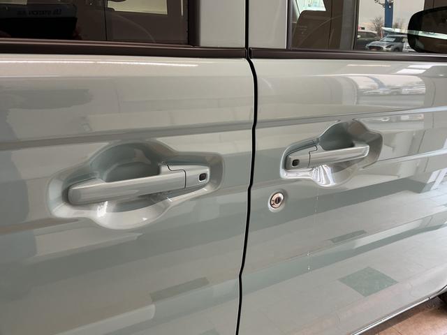 スペーシア ＨＹＢＲＩＤ　Ｘ　４ＷＤ　ナビ・オーディオレス　両側リア電動スライドドア　衝突被害軽減システム　横滑り防止機能　アイドリングストップ　プッシュスタート　オートエアコン　シートヒーター（41枚目）