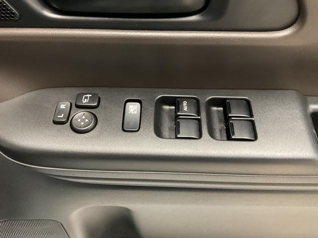 スペーシア ＨＹＢＲＩＤ　Ｘ　４ＷＤ　ナビ・オーディオレス　両側リア電動スライドドア　衝突被害軽減システム　横滑り防止機能　アイドリングストップ　プッシュスタート　オートエアコン　シートヒーター（61枚目）