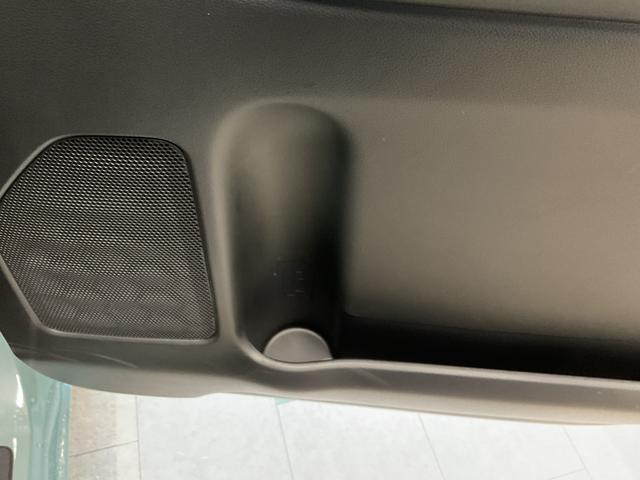 スペーシア ＨＹＢＲＩＤ　Ｘ　４ＷＤ　ナビ・オーディオレス　両側リア電動スライドドア　衝突被害軽減システム　横滑り防止機能　アイドリングストップ　プッシュスタート　オートエアコン　シートヒーター（62枚目）