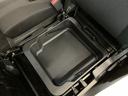 助手席下小物入れ