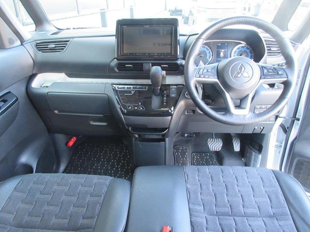 デリカミニ Ｔ　プレミアム　４ＷＤ　１０年１０万キロ特別保証延長　カロッツェリア９型ナビ　ＣＤ　ＤＶＤ再生　フルセグ　Ｂｌｕｅｔｏｏｔｈ接続　アラウンドビューモニター　ＭＩ－ＰＩＬＯＴ　電動パーキングブレーキ　両側電動スライド（5枚目）
