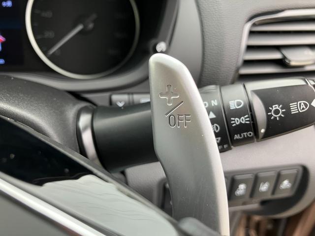 エクリプスクロスＰＨＥＶ Ｇ　４ＷＤ　本革シート　前後シートヒーター　車両検知警報システム　衝突被害軽減ブレーキ　クルーズコントロール　ナビ　バックカメラ　　前後ドライブレコーダー　ＥＴＣ　１０年１０万キロ特別保証延長（5枚目）