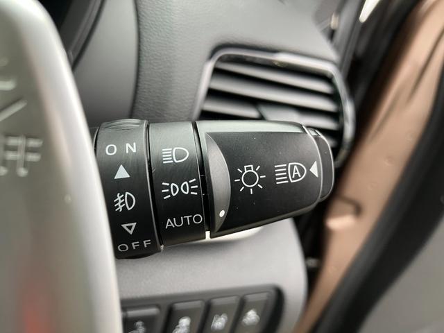 エクリプスクロスＰＨＥＶ Ｇ　４ＷＤ　本革シート　前後シートヒーター　車両検知警報システム　衝突被害軽減ブレーキ　クルーズコントロール　ナビ　バックカメラ　　前後ドライブレコーダー　ＥＴＣ　１０年１０万キロ特別保証延長（8枚目）