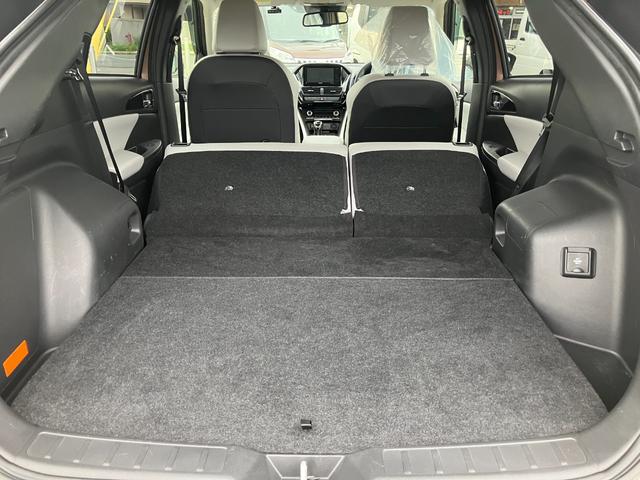 エクリプスクロスＰＨＥＶ Ｇ　４ＷＤ　本革シート　前後シートヒーター　車両検知警報システム　衝突被害軽減ブレーキ　クルーズコントロール　ナビ　バックカメラ　　前後ドライブレコーダー　ＥＴＣ　１０年１０万キロ特別保証延長（19枚目）