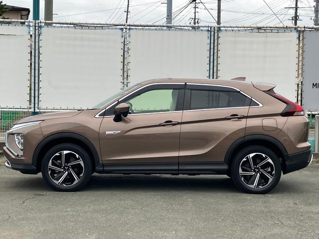 エクリプスクロスＰＨＥＶ Ｇ　４ＷＤ　本革シート　前後シートヒーター　車両検知警報システム　衝突被害軽減ブレーキ　クルーズコントロール　ナビ　バックカメラ　　前後ドライブレコーダー　ＥＴＣ　１０年１０万キロ特別保証延長（35枚目）