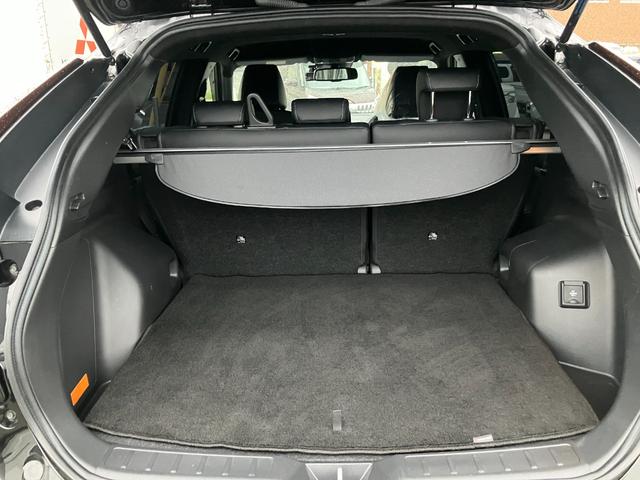 エクリプスクロスＰＨＥＶ Ｐ　４ＷＤ　本革シート　前後シートヒーター　純正ナビ　アラウンドビューモニタ－　ＭＩ－ＰＩＬＯＴ　　衝突被害軽減ブレーキ　コーナーセンサー　ドライブレコーダー　ＥＴＣ２．０　１０年１０万キロ特別保証延長（14枚目）