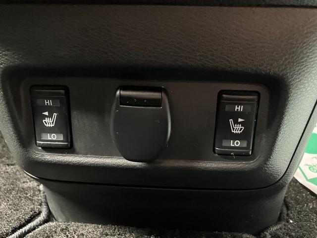 セレナ ハイウェイスターV 4WD プロパイロット デジタルルームミラー シートヒーター 9インチナビ 後席モニター ETC エンジンスターター  ドライブレコーダー ステアリングヒーター(5枚目)