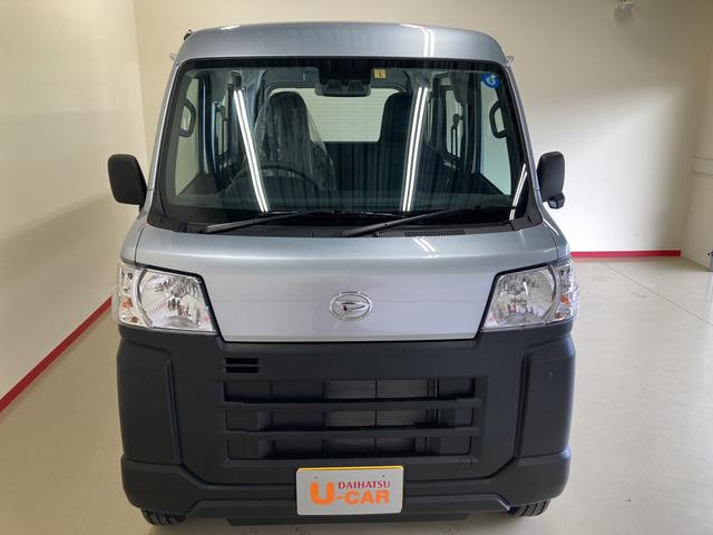 スペシャル 電子制御式4WD スマアシ(ダイハツ予防安全機能) CVT AM/FMラジオ デュアルエアバッグ オートライト ハロゲンヘッドランプ フロントドアパワーウィンドゥ アイドリングストップ(2枚目)