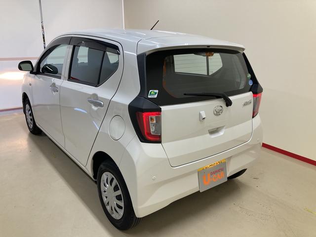 L SAIII 2WD スマアシIII(衝突回避支援システム) キーレス TVコントロールキット オートハイビーム 13インチフルホイールキャップ ハロゲンヘッドランプ コーナーセンサー マニュアルエアコン(9枚目)