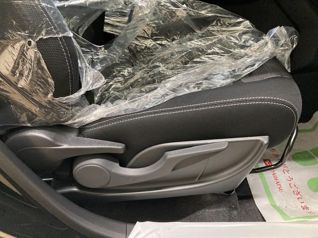 Gターボ クロムベンチャー 4WD スマアシ(ダイハツ予防安全機能) キーフリー LEDヘッド/フォグランプ オートライト/エアコン クルーズコントロール バックカメラ サイドエアバック 運転席チルトステアリング/シートリフター(50枚目)