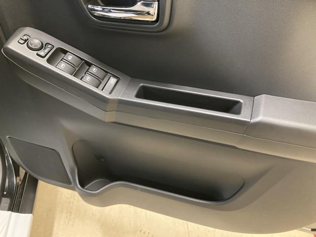 Gターボ クロムベンチャー 4WD スマアシ(ダイハツ予防安全機能) キーフリー LEDヘッド/フォグランプ オートライト/エアコン クルーズコントロール バックカメラ サイドエアバック 運転席チルトステアリング/シートリフター(53枚目)