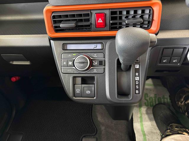 タント ファンクロス　４ＷＤ　バックカメラ　ＬＥＤヘッドライト／フォグランプ　オートエアコン／ライト／ハイビーム／電動ドアミラー　チルトステアリング　コーナーセンサー　両側電動スライドドア　シートヒーター（25枚目）