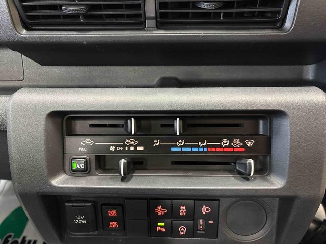 ハイゼットトラック スタンダード 電子4WD 純正ラジオ(AM・FM) ハロゲンヘッドライト マニュアルエアコン オートライト/ハイビーム コーナーセンサー ストロング防錆 VSC(横滑り防止機能) スマートアシスト(予防安全装置)(26枚目)