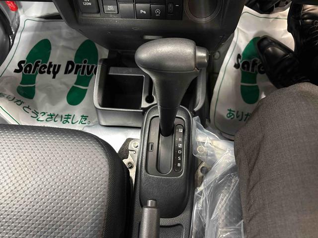 ハイゼットトラック スタンダード 電子4WD 純正ラジオ(AM・FM) ハロゲンヘッドライト マニュアルエアコン オートライト/ハイビーム コーナーセンサー ストロング防錆 VSC(横滑り防止機能) スマートアシスト(予防安全装置)(34枚目)