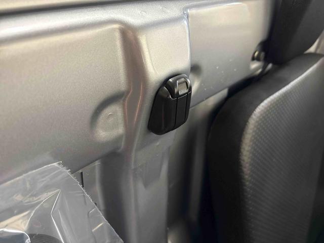 ハイゼットトラック スタンダード 電子4WD 純正ラジオ(AM・FM) ハロゲンヘッドライト マニュアルエアコン オートライト/ハイビーム コーナーセンサー ストロング防錆 VSC(横滑り防止機能) スマートアシスト(予防安全装置)(36枚目)