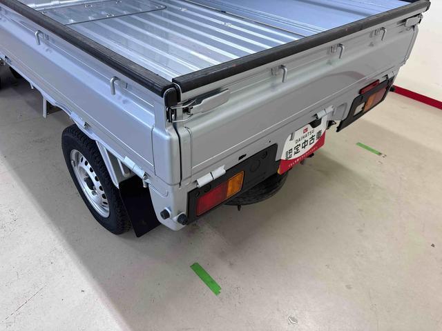 ハイゼットトラック スタンダード 電子4WD 純正ラジオ(AM・FM) ハロゲンヘッドライト マニュアルエアコン オートライト/ハイビーム コーナーセンサー ストロング防錆 VSC(横滑り防止機能) スマートアシスト(予防安全装置)(63枚目)