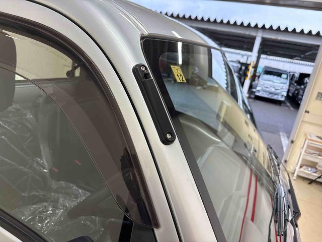 ハイゼットトラック スタンダード 電子4WD 純正ラジオ(AM・FM) ハロゲンヘッドライト マニュアルエアコン オートライト/ハイビーム コーナーセンサー ストロング防錆 VSC(横滑り防止機能) スマートアシスト(予防安全装置)(65枚目)