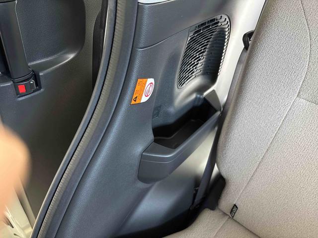 ムーヴキャンバス ＧメイクアップＶＳ　ＳＡＩＩＩ　４ＷＤ　純正ナビ　ドライブレコーダー　ＴＶコントロールキット　ＬＥＤヘッドライト／フォグランプ　オートエアコン／ライト／ハイビーム／電動格納ドアミラー　両側電動スライドドア　運転席シートヒーター（51枚目）
