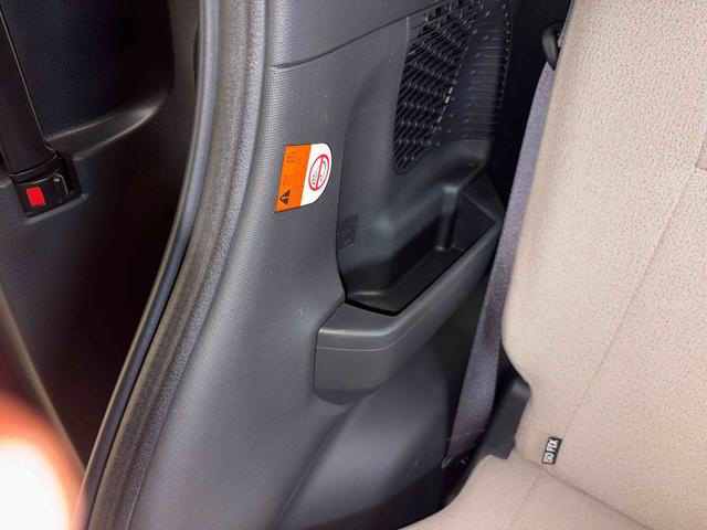 ムーヴキャンバス Ｘリミテッドメイクアップ　ＳＡＩＩ　４ＷＤ　純正ＣＤ　ハロゲンヘッドライト　ＬＥＤフォグランプ　オートエアコン／ライト／電動格納ドアミラー　両側電動スライドドア　チルトステアリング　運転席シートリフター　キーフリー（50枚目）
