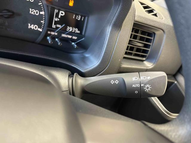 ハイゼットカーゴ スペシャル　電子４ＷＤ　マニュアルエアコン　ハロゲンヘッドライト　コーナーセンサー　ＶＳＣ（横滑り防止機能）　パワーウィンドウ　オートライト／ハイビーム　スマートアシスト（予防安全装置）（32枚目）