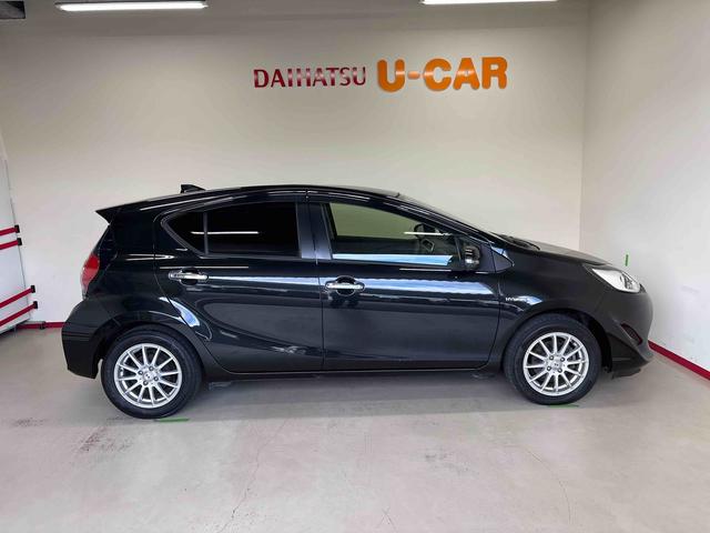 アクア Ｓスタイルブラック　純正ナビ　バックカメラ　電動ドアミラー　ハロゲンヘッドライト　社外ドライブレコーダー（前後）　オートエアコン／ライト／ハイビーム　ＥＴＣ　チルトステアリング　運転席シートリフター（4枚目）