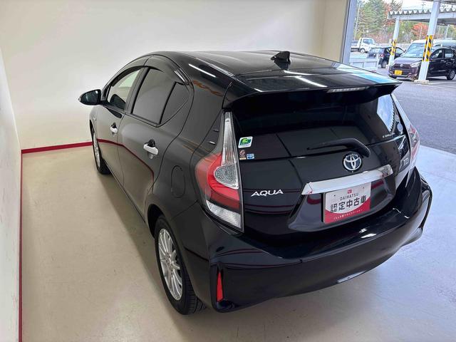 アクア Ｓスタイルブラック　純正ナビ　バックカメラ　電動ドアミラー　ハロゲンヘッドライト　社外ドライブレコーダー（前後）　オートエアコン／ライト／ハイビーム　ＥＴＣ　チルトステアリング　運転席シートリフター（9枚目）