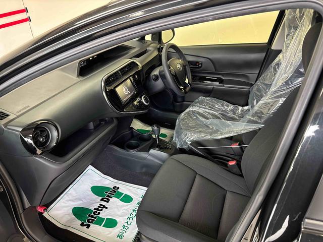 アクア Ｓスタイルブラック　純正ナビ　バックカメラ　電動ドアミラー　ハロゲンヘッドライト　社外ドライブレコーダー（前後）　オートエアコン／ライト／ハイビーム　ＥＴＣ　チルトステアリング　運転席シートリフター（13枚目）