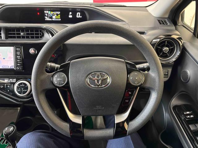 アクア Ｓスタイルブラック　純正ナビ　バックカメラ　電動ドアミラー　ハロゲンヘッドライト　社外ドライブレコーダー（前後）　オートエアコン／ライト／ハイビーム　ＥＴＣ　チルトステアリング　運転席シートリフター（29枚目）