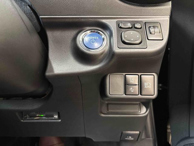 アクア Ｓスタイルブラック　純正ナビ　バックカメラ　電動ドアミラー　ハロゲンヘッドライト　社外ドライブレコーダー（前後）　オートエアコン／ライト／ハイビーム　ＥＴＣ　チルトステアリング　運転席シートリフター（35枚目）