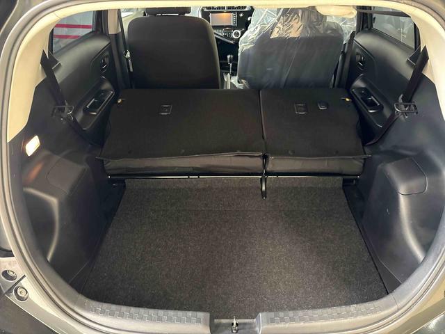 アクア Ｓスタイルブラック　純正ナビ　バックカメラ　電動ドアミラー　ハロゲンヘッドライト　社外ドライブレコーダー（前後）　オートエアコン／ライト／ハイビーム　ＥＴＣ　チルトステアリング　運転席シートリフター（56枚目）