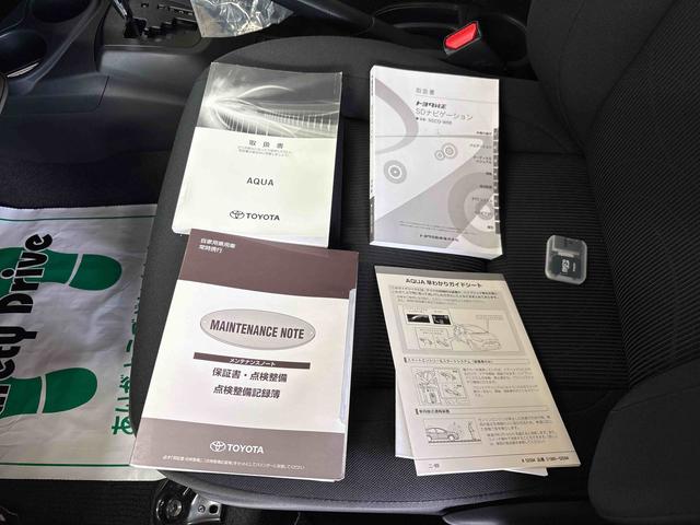 アクア Ｓスタイルブラック　純正ナビ　バックカメラ　電動ドアミラー　ハロゲンヘッドライト　社外ドライブレコーダー（前後）　オートエアコン／ライト／ハイビーム　ＥＴＣ　チルトステアリング　運転席シートリフター（75枚目）