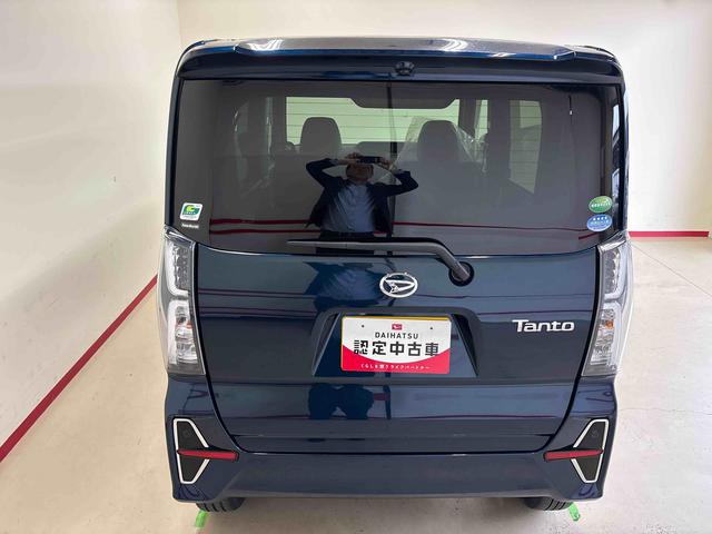 タント カスタムＲＳ　４ＷＤ　ＤＶＤチューナー　ＬＥＤヘッドライト／フォグランプ　オートエアコン／ライト／ハイビーム／電動ドアミラー　クルーズコントロール　コーナーセンサー　ＥＴＣ　両側電動スライドドア　チルトステリング（3枚目）