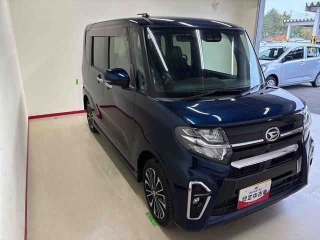 タント カスタムＲＳ　４ＷＤ　ＤＶＤチューナー　ＬＥＤヘッドライト／フォグランプ　オートエアコン／ライト／ハイビーム／電動ドアミラー　クルーズコントロール　コーナーセンサー　ＥＴＣ　両側電動スライドドア　チルトステリング（6枚目）