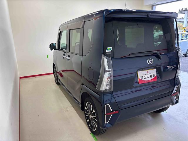 タント カスタムＲＳ　４ＷＤ　ＤＶＤチューナー　ＬＥＤヘッドライト／フォグランプ　オートエアコン／ライト／ハイビーム／電動ドアミラー　クルーズコントロール　コーナーセンサー　ＥＴＣ　両側電動スライドドア　チルトステリング（9枚目）