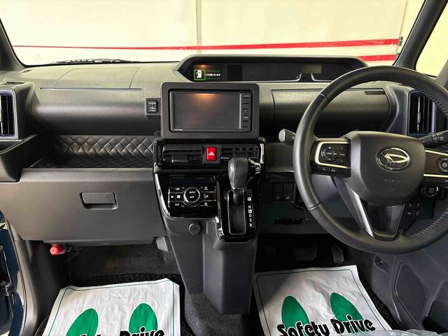 タント カスタムＲＳ　４ＷＤ　ＤＶＤチューナー　ＬＥＤヘッドライト／フォグランプ　オートエアコン／ライト／ハイビーム／電動ドアミラー　クルーズコントロール　コーナーセンサー　ＥＴＣ　両側電動スライドドア　チルトステリング（15枚目）