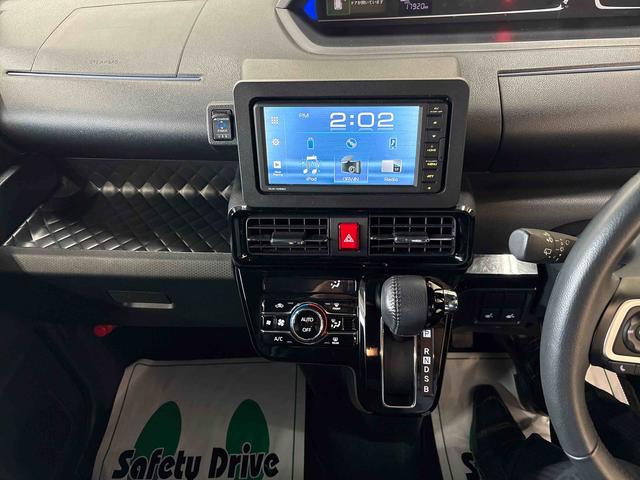 タント カスタムＲＳ　４ＷＤ　ＤＶＤチューナー　ＬＥＤヘッドライト／フォグランプ　オートエアコン／ライト／ハイビーム／電動ドアミラー　クルーズコントロール　コーナーセンサー　ＥＴＣ　両側電動スライドドア　チルトステリング（24枚目）