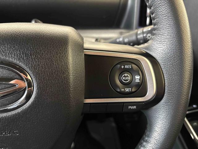 タント カスタムＲＳ　４ＷＤ　ＤＶＤチューナー　ＬＥＤヘッドライト／フォグランプ　オートエアコン／ライト／ハイビーム／電動ドアミラー　クルーズコントロール　コーナーセンサー　ＥＴＣ　両側電動スライドドア　チルトステリング（31枚目）