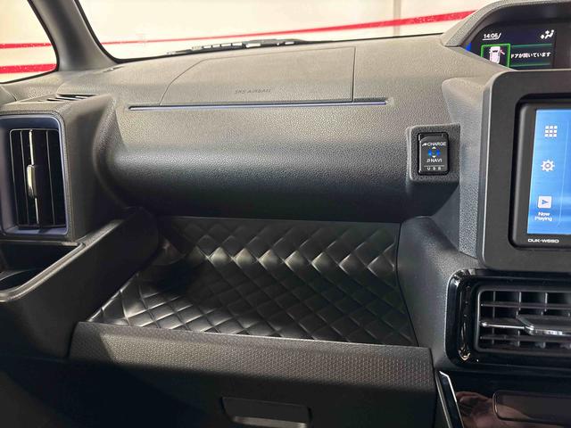 タント カスタムＲＳ　４ＷＤ　ＤＶＤチューナー　ＬＥＤヘッドライト／フォグランプ　オートエアコン／ライト／ハイビーム／電動ドアミラー　クルーズコントロール　コーナーセンサー　ＥＴＣ　両側電動スライドドア　チルトステリング（39枚目）