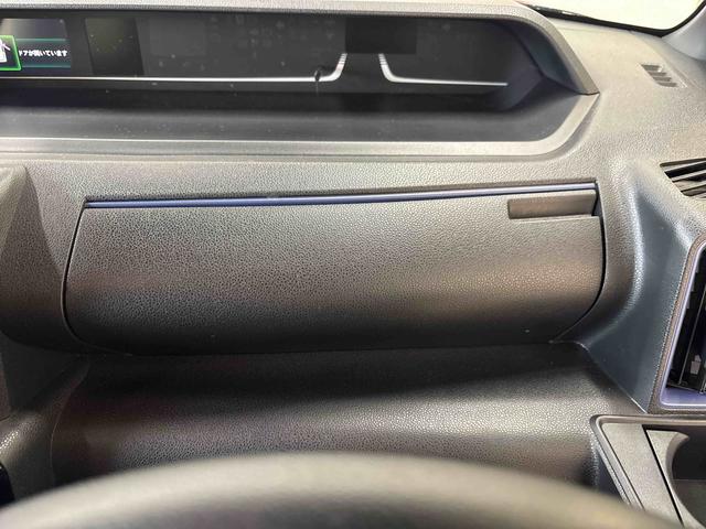 タント カスタムＲＳ　４ＷＤ　ＤＶＤチューナー　ＬＥＤヘッドライト／フォグランプ　オートエアコン／ライト／ハイビーム／電動ドアミラー　クルーズコントロール　コーナーセンサー　ＥＴＣ　両側電動スライドドア　チルトステリング（40枚目）