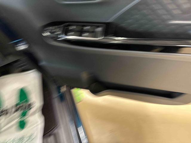 タント カスタムＲＳ　４ＷＤ　ＤＶＤチューナー　ＬＥＤヘッドライト／フォグランプ　オートエアコン／ライト／ハイビーム／電動ドアミラー　クルーズコントロール　コーナーセンサー　ＥＴＣ　両側電動スライドドア　チルトステリング（51枚目）