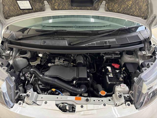 トール Ｇ　４ＷＤ　純正ナビ　ＬＥＤヘッドライト　オートエアコン／ライト／ハイビーム／電動ドアミラー　コーナーセンサー　ＥＴＣ　両側電動スライドドア　チルトステアリング　運転席シートリフター　アップグレードパック（17枚目）