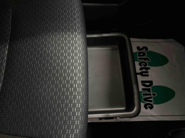 トール Ｇ　４ＷＤ　純正ナビ　ＬＥＤヘッドライト　オートエアコン／ライト／ハイビーム／電動ドアミラー　コーナーセンサー　ＥＴＣ　両側電動スライドドア　チルトステアリング　運転席シートリフター　アップグレードパック（40枚目）